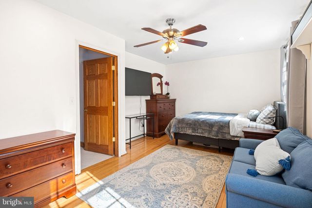 113 WHITE OAK RD, Cherry Hill, NJ 08034