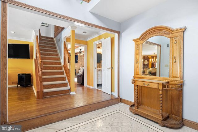 113 WHITE OAK RD, Cherry Hill, NJ 08034