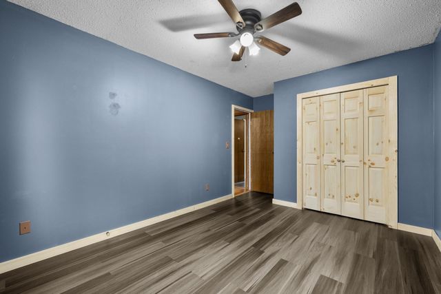 1201 25th PL NW, Minot, ND 58703