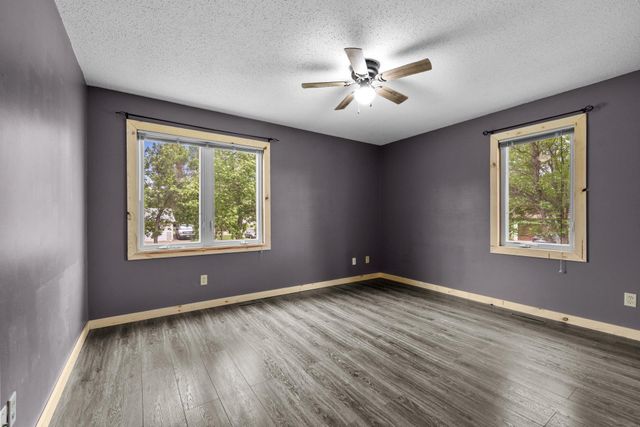 1201 25th PL NW, Minot, ND 58703