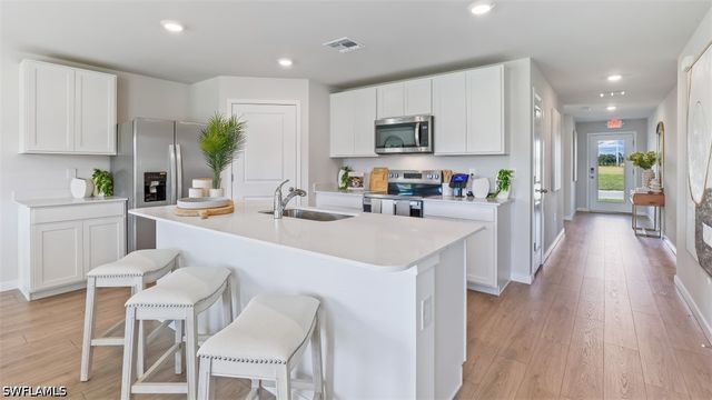 2019 S Montana CIR, Labelle, FL 33935