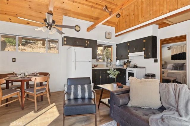 32903 Canyon Drive, Green Valley Lake, CA 92341