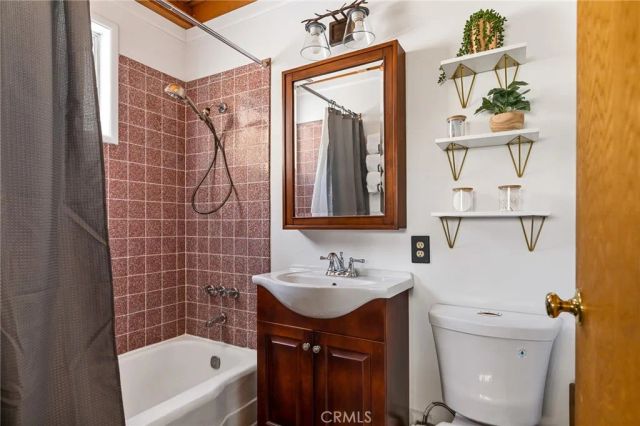 32903 Canyon Drive, Green Valley Lake, CA 92341