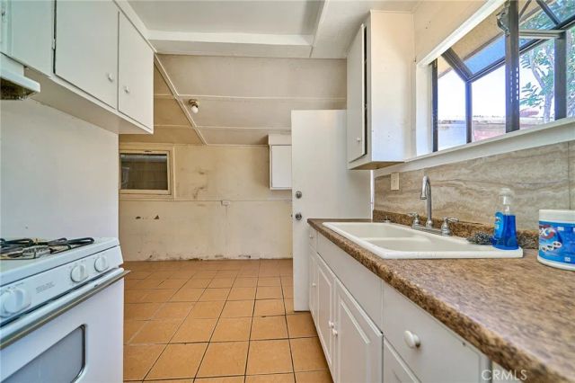 1845 Dawson, Signal Hill, CA 90755