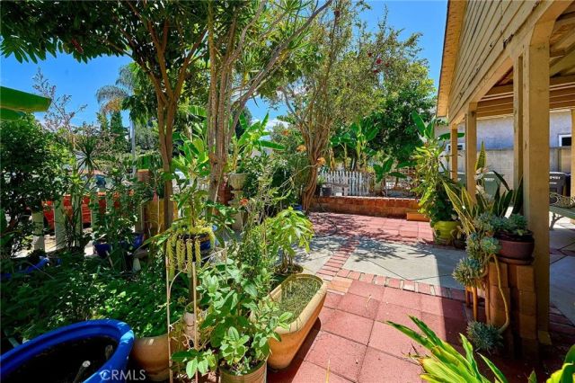 1845 Dawson, Signal Hill, CA 90755