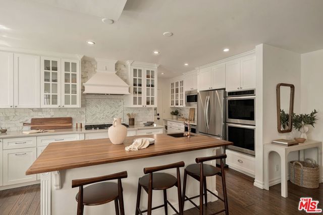 11829 Pacific Avenue, Los Angeles, CA 90066