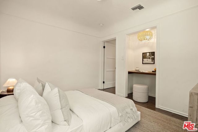 11829 Pacific Avenue, Los Angeles, CA 90066