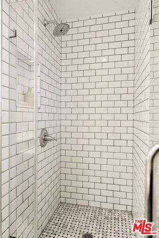 11829 Pacific Avenue, Los Angeles, CA 90066