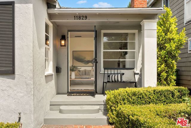 11829 Pacific Avenue, Los Angeles, CA 90066