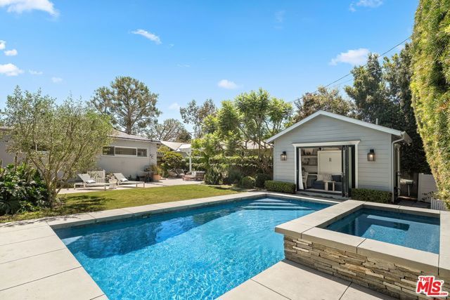 11829 Pacific Avenue, Los Angeles, CA 90066