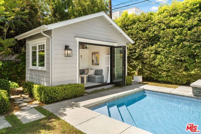 11829 Pacific Avenue, Los Angeles, CA 90066
