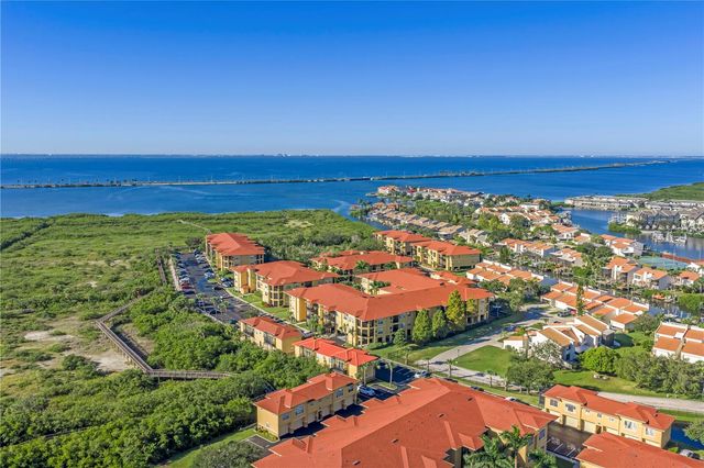 4323 BAYSIDE VILLAGE DRIVE 327, Tampa, FL 33615