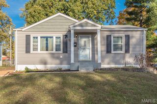 10701 Saint Henry Lane, St Ann, MO 63074