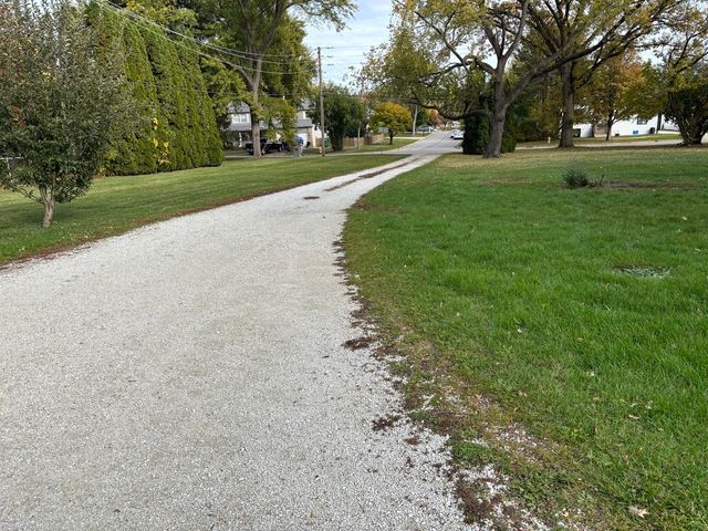 352 N Broadview Avenue, Lombard, IL 60148