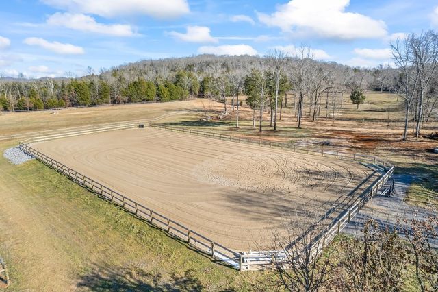 351 Barlow Ln, Lascassas, TN 37085