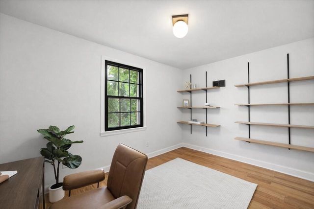 208 Maple TERRACE, Oconomowoc, WI 53066