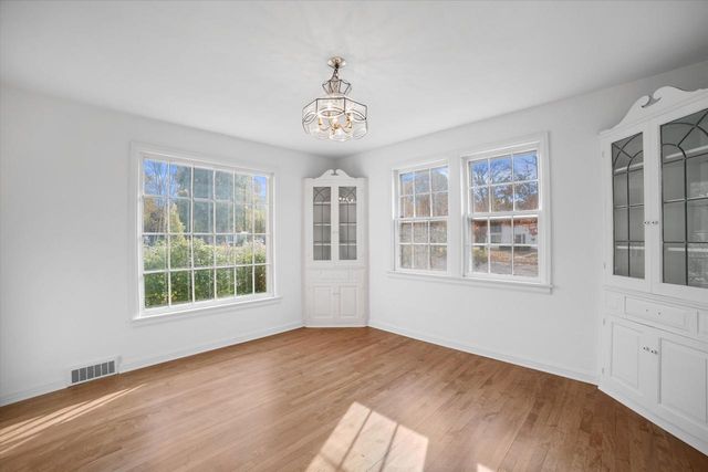 208 Maple TERRACE, Oconomowoc, WI 53066