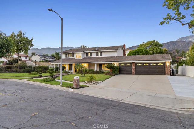 785 W Dalton, Upland, CA 91784