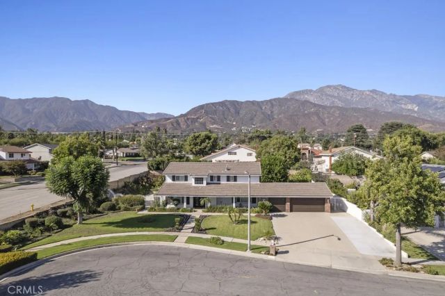 785 W Dalton, Upland, CA 91784