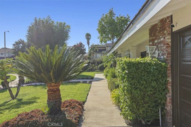 785 W Dalton, Upland, CA 91784