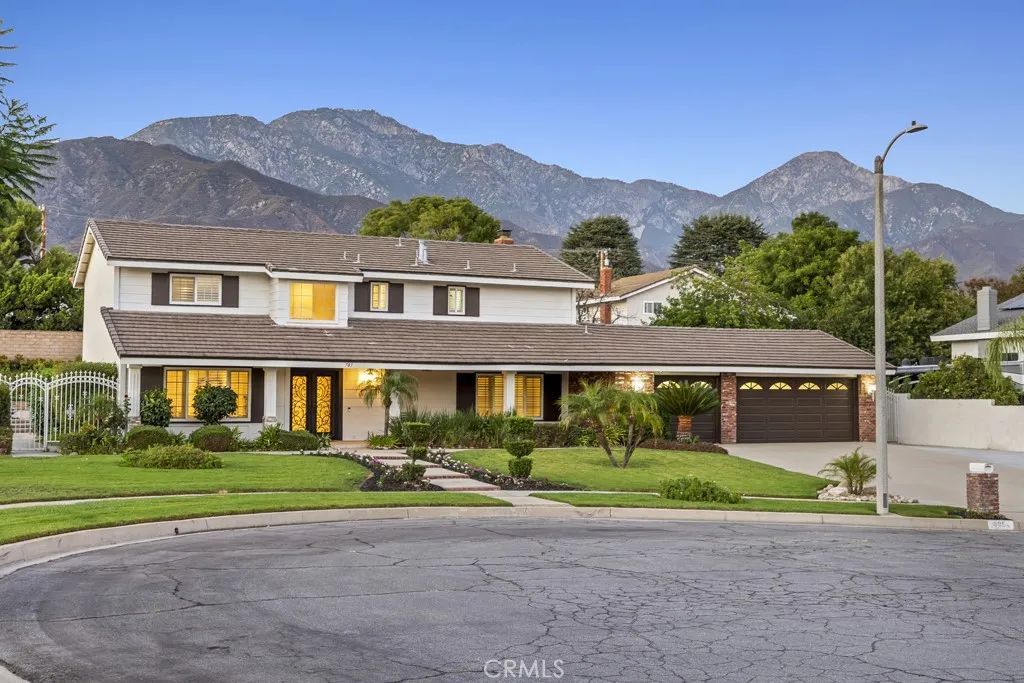 785 W Dalton, Upland, CA 91784