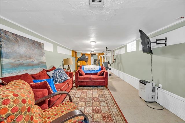 580 Parkside Boulevard, South Euclid, OH 44143