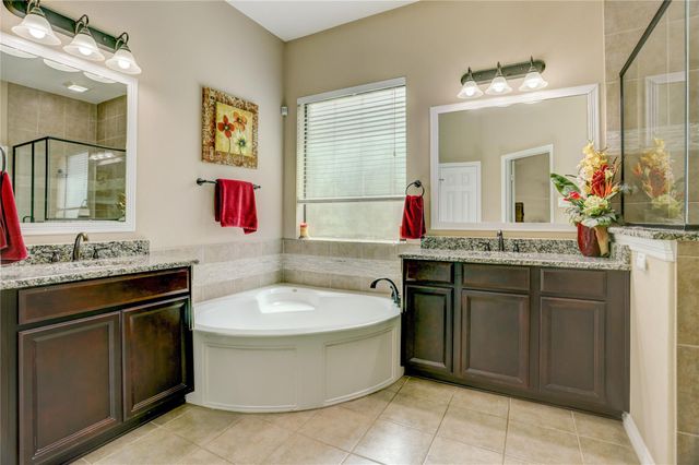 7018 Fall Creek Lane, Missouri City, TX 77459
