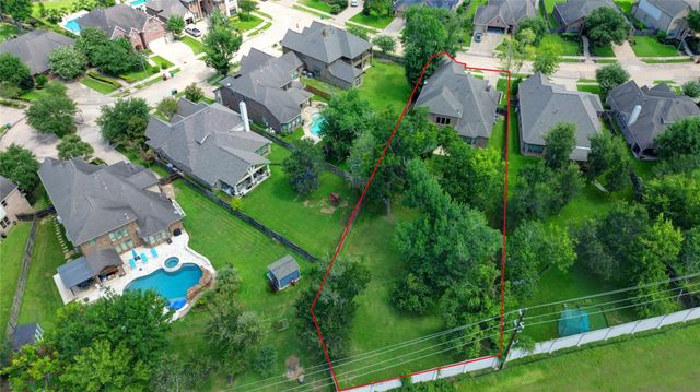 7018 Fall Creek Lane, Missouri City, TX 77459