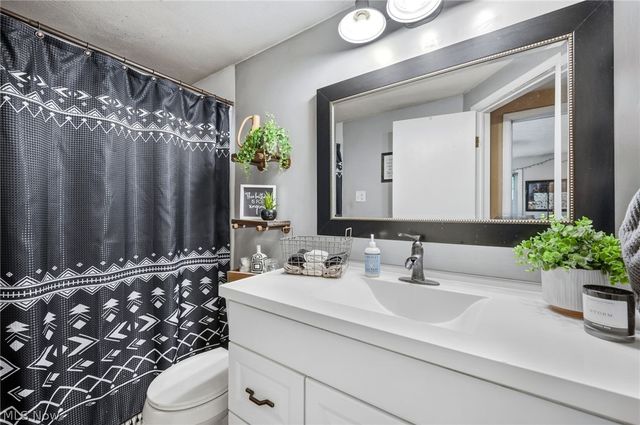 8860 Evergreen Drive, Mentor, OH 44060