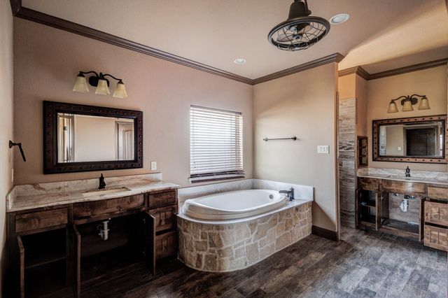 9820 Puma Trail, Godley, TX 76044