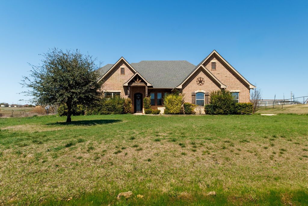9820 Puma Trail, Godley, TX 76044