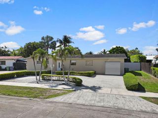 8530 NW 179th Street, Hialeah, FL 33015