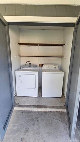 1208 E Camelia Avenue, Hidalgo, TX 78557