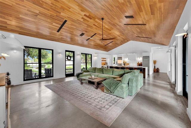 3440 CRENSHAW LAKE ROAD, Lutz, FL 33548