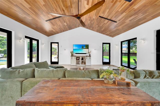 3440 CRENSHAW LAKE ROAD, Lutz, FL 33548