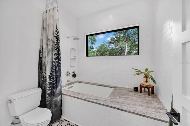 3440 CRENSHAW LAKE ROAD, Lutz, FL 33548