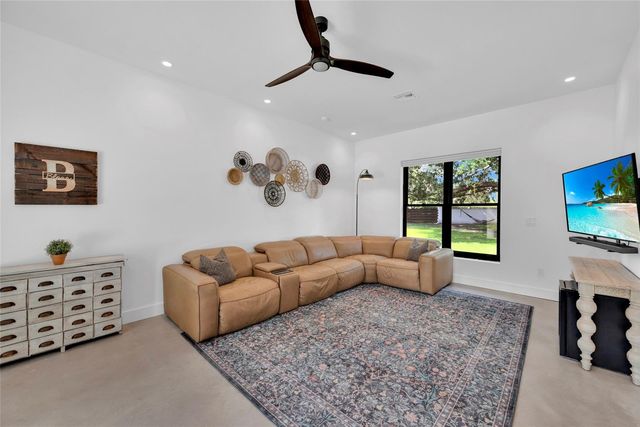 3440 CRENSHAW LAKE ROAD, Lutz, FL 33548