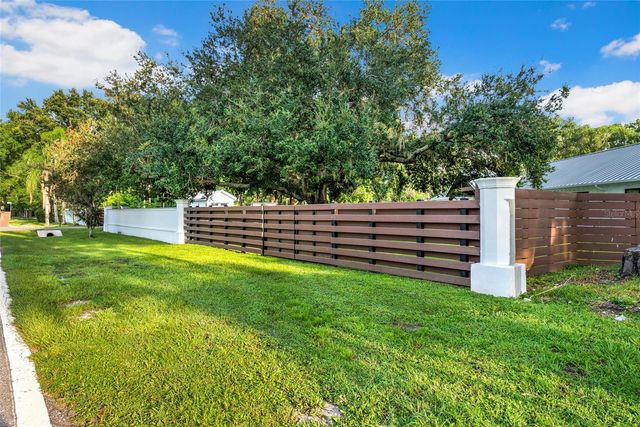 3440 CRENSHAW LAKE ROAD, Lutz, FL 33548