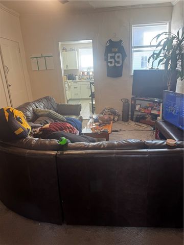 1918 Sarah St, South Side, PA 15203