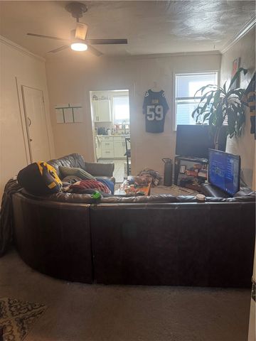 1918 Sarah St, South Side, PA 15203