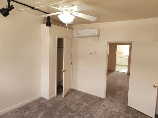 1918 Sarah St, South Side, PA 15203