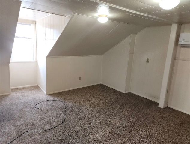 1918 Sarah St, South Side, PA 15203