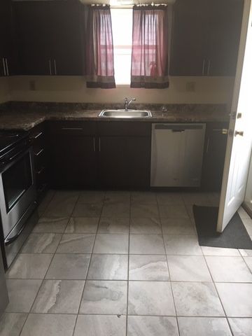 1918 Sarah St, South Side, PA 15203