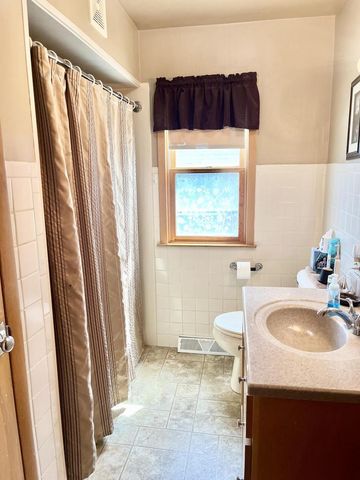 721 Menasha STREET, Reedsville, WI 54230