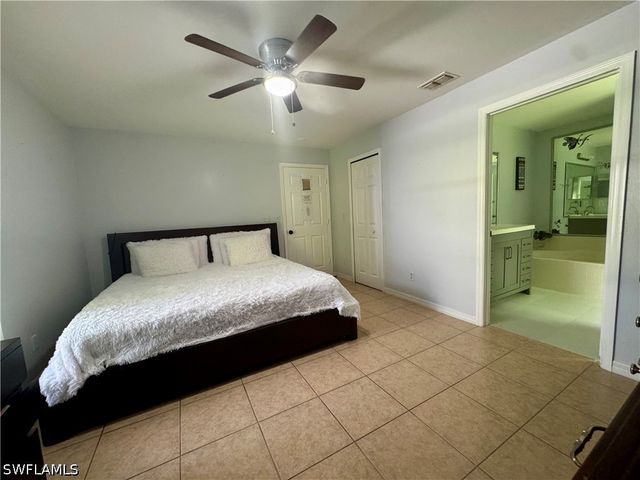 461 1st ST NW, Naples, FL 34120