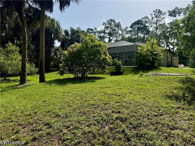 461 1st ST NW, Naples, FL 34120