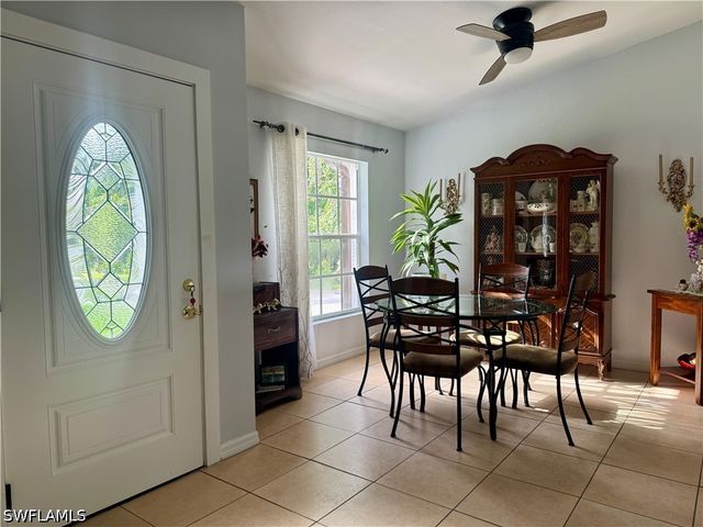 461 1st ST NW, Naples, FL 34120