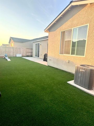 6657 E Home Avenue, Fresno, CA 93727