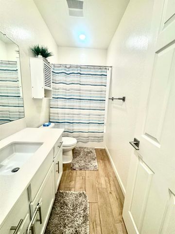 6657 E Home Avenue, Fresno, CA 93727