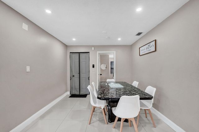921 NW 14th Street, Fort Lauderdale, FL 33311